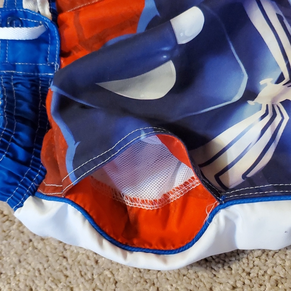 Spiderman trunks - Picture 5 of 5